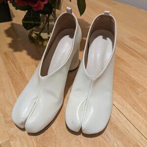 Split Toe White Block Heels